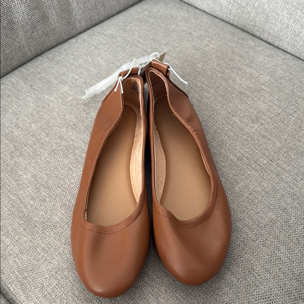 Elegant Brown Women's Flats